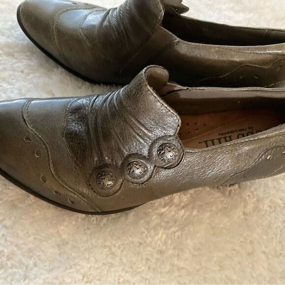 Cobb Hill Tannish Green Heels - Picture 4 of 9